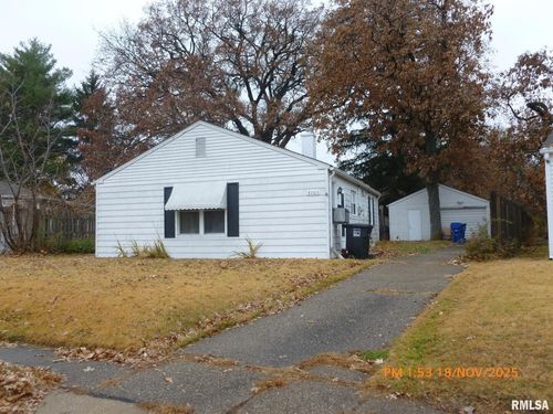 3703 13th Ave, Moline, IL, 61265-3410 | Card Image