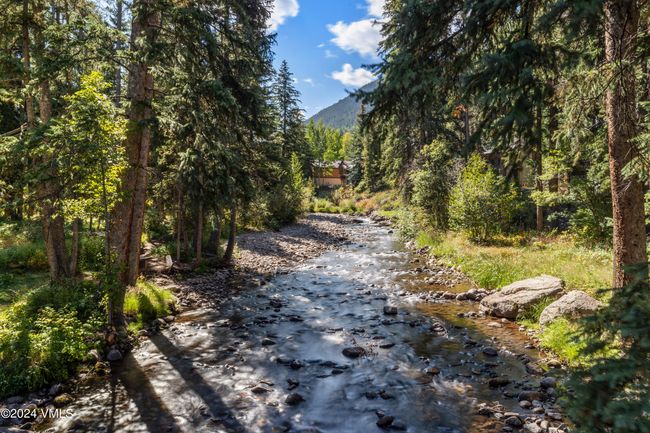 B4 - 4770 Bighorn Rd, Townhouse with 3 bedrooms, 3 bathrooms and 1 parking in Vail CO | Image 32