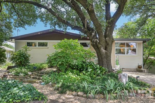 10369 Country Club Dr, Dallas, TX, 75218-1112 | Card Image