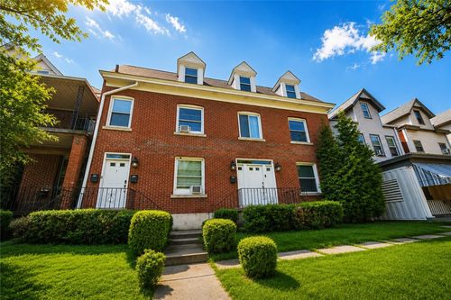 2r-224 S Pacific Ave, Pittsburgh, PA, 15224-1720 | Card Image