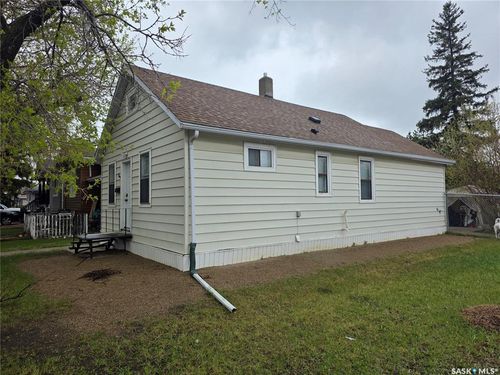 300 Smith St, Regina, SK, S4R2K9 | Card Image