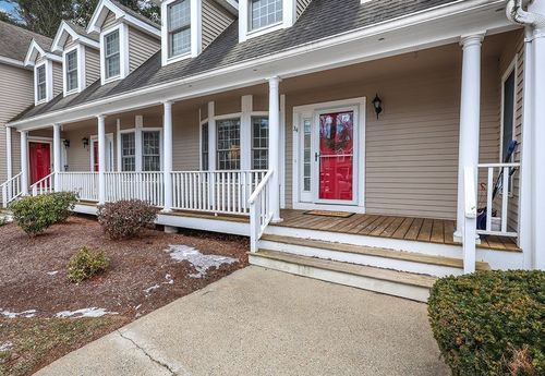 34-34 Bellwood Cir, Bellingham, MA, 02019-1560 | Card Image