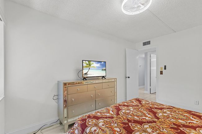 590 Normandy M, Condo with 2 bedrooms, 2 bathrooms and null parking in Delray Beach FL | Image 18