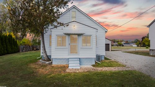 18905 Voiland St, Roseville, MI, 48066-6915 | Card Image