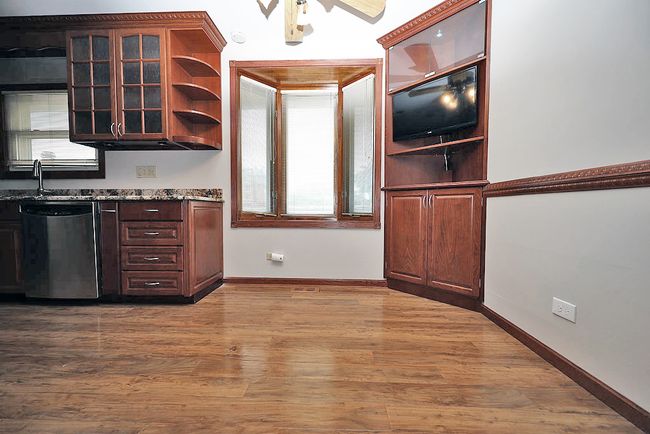 1141 Hartford Ln, House other with 5 bedrooms, 3 bathrooms and 2 parking in Elk Grove Village IL | Image 10