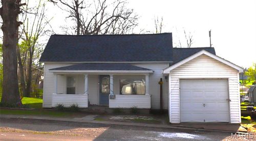 1017 Pine St, Bismarck, MO, 63624-9027 | Card Image