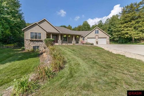 124 Jay St, Le Sueur, MN, 56058-1313 | Card Image