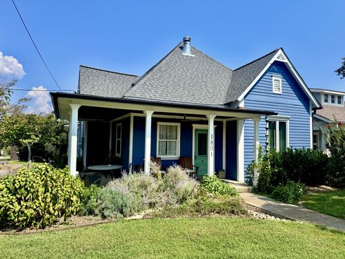 1801 Russell St, Nashville, TN, 37206-2049 | Card Image