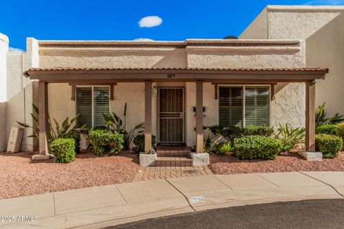1819 W Stella Ln, Phoenix, AZ, 85015-2046 | Card Image