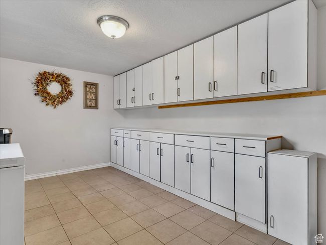 Huge butler Pantry - mudroom area with lots of storage | Image 14