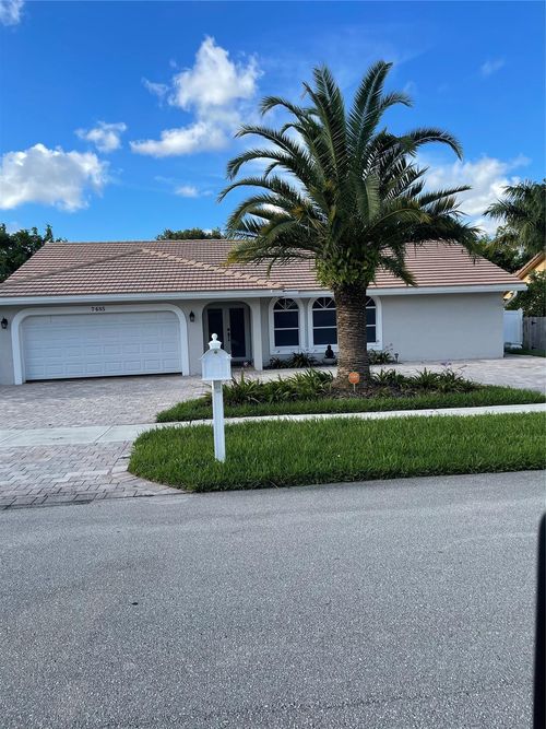7485 Royal Palm Blvd, Margate, FL, 33063-1208 | Card Image