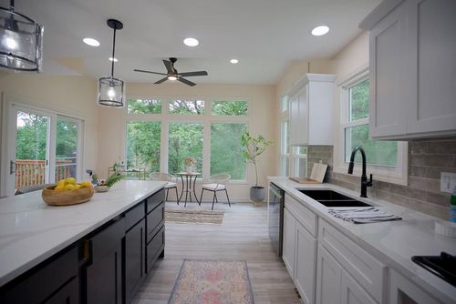 2404 Sw Clear Creek Ct, Blue Springs, MO, 64015-8855 | Card Image