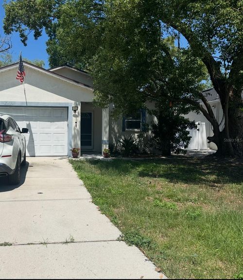 8414 N Newport Avenue, TAMPA, FL, 33604 | Card Image