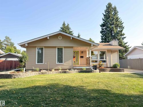 17 Longview Cres, Saint Albert, AB, T8N2W1 | Card Image