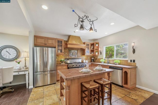 Kitchen | Image 7