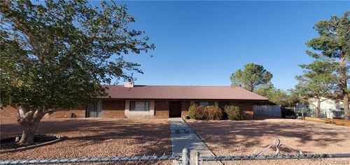 21186 Standing Rock Ave, Apple Valley, CA, 92307-3404 | Card Image