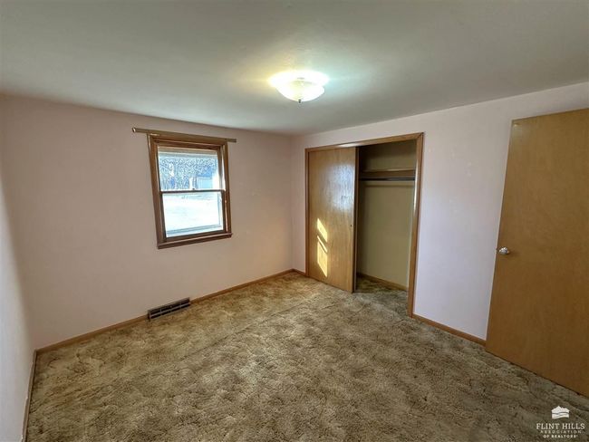 20 Pine St, House other with 3 bedrooms, 2 bathrooms and null parking in Miltonvale KS | Image 21