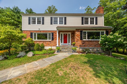 65 Malibu Rd, Stamford, CT, 06903-3827 | Card Image
