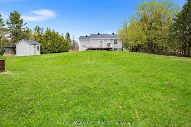 3960 Drouin Rd, House other with 3 bedrooms, 2 bathrooms and 6 parking in Hammond ON | Image 26