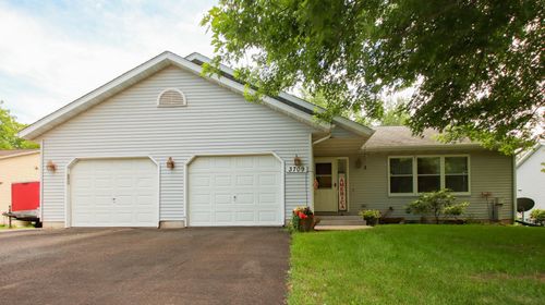 3709 Mcelroy St, EAU CLAIRE, WI, 54701-7680 | Card Image