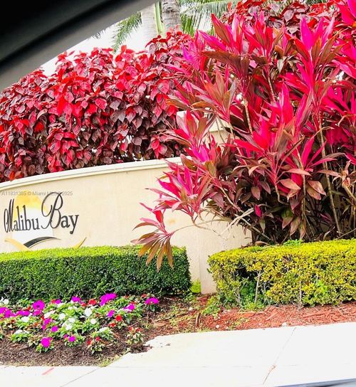 unit-101-945 Ne 33rd Ter, Homestead, FL, 33033-5335 | Card Image