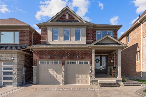 38 Busato Dr, Stouffville, ON, L4A4V2 | Card Image