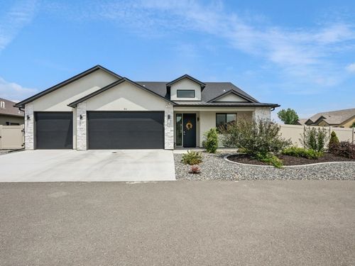 511 Hobbs Ct, Fruita, CO, 81521-7481 | Card Image