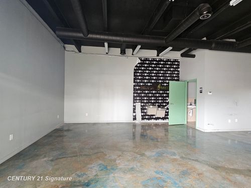 412 Washington Ave, Bay City, MI, 48708-5713 | Card Image