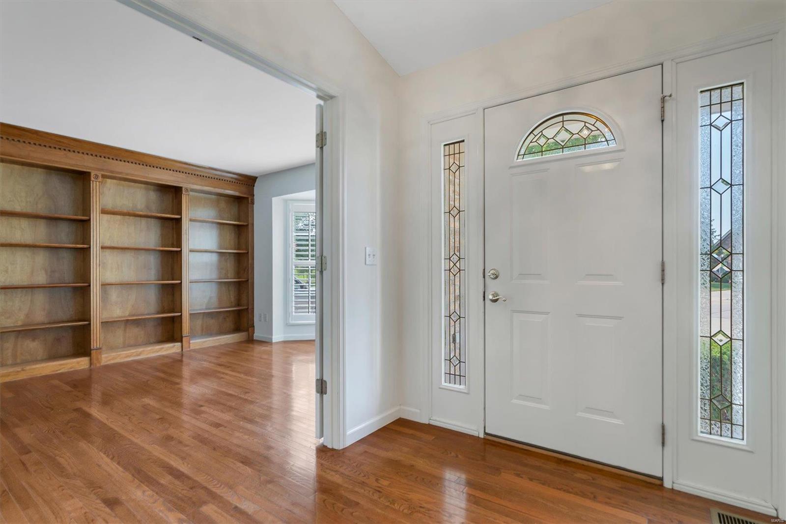Kingfield Dr, Lake Saint Louis, MO 63367