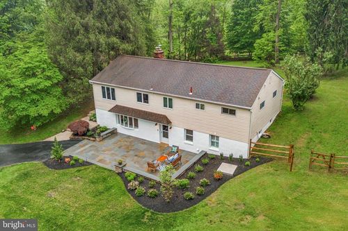 1393 Creek Rd, Cheyney, PA, 19319-1016 | Card Image