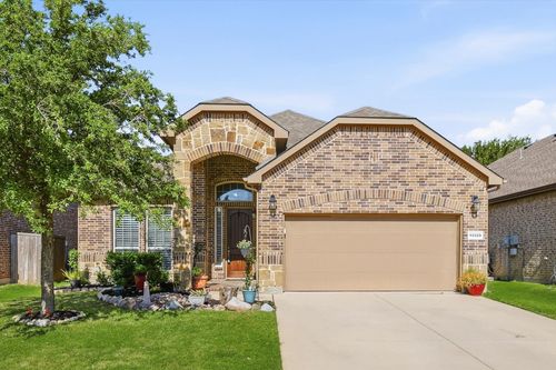 10329 Roatan Trl, Fort Worth, TX, 76244-2039 | Card Image