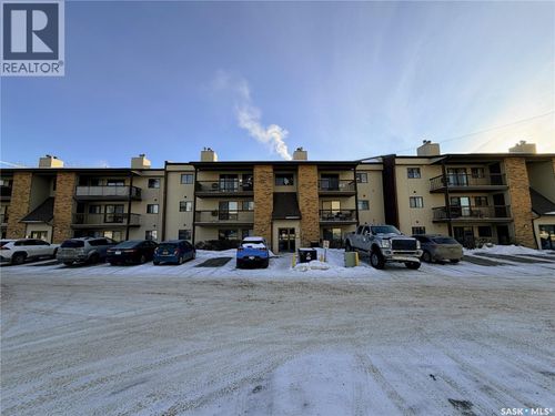 375 Kingsmere Blvd, Saskatoon, SK, S7J4J6 | Card Image