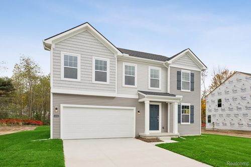 4246 Cedar Ln, Grand Blanc, MI, 48439-3452 | Card Image