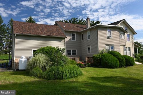 2420 Allentown Rd, QUAKERTOWN, PA, 18951-2125 | Card Image