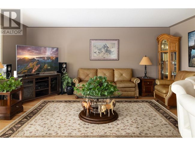 5380 Learmouth Rd, House other with 3 bedrooms, 3 bathrooms and 2 parking in Coldstream BC | Image 22