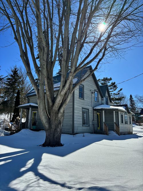 1647 County 10 Road, Prince Edward County, ON, K0K1P0 | Card Image