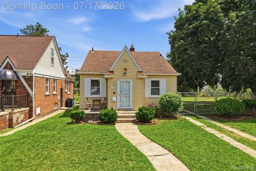 20176 Stoepel St, Detroit, MI, 48221-1352 | Card Image