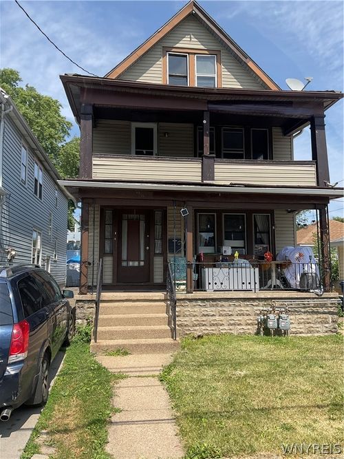 11 Eckhert St, Buffalo, NY, 14207-1105 | Card Image