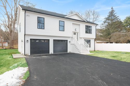 61 Church St, Bradford, RI, 02808-1322 | Card Image