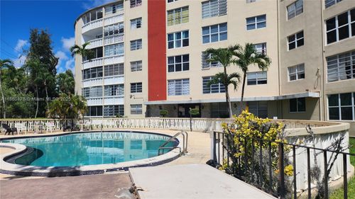 apt-408h-1475 Ne 125th Ter, North Miami, FL, 33161-5265 | Card Image