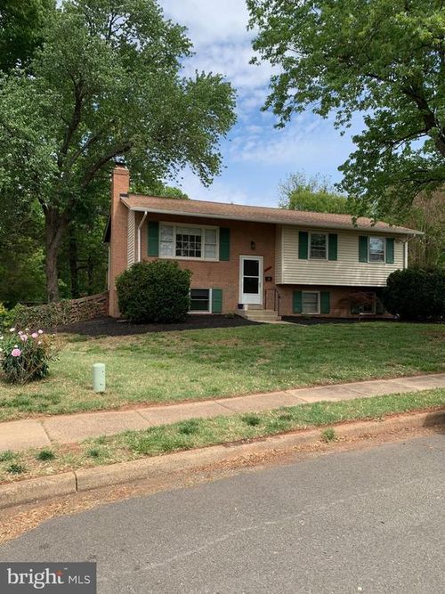 9702 Dublin Dr, MANASSAS, VA, 20109-3372 | Card Image