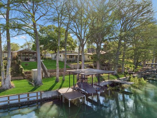 230 Lee Street, Seguin, TX, 78155 | Card Image