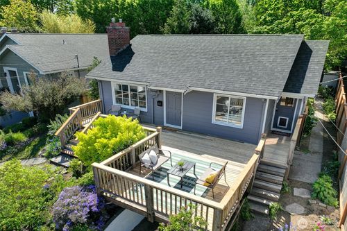 6827 36th Avenue Ne, Seattle, WA, 98115 | Card Image
