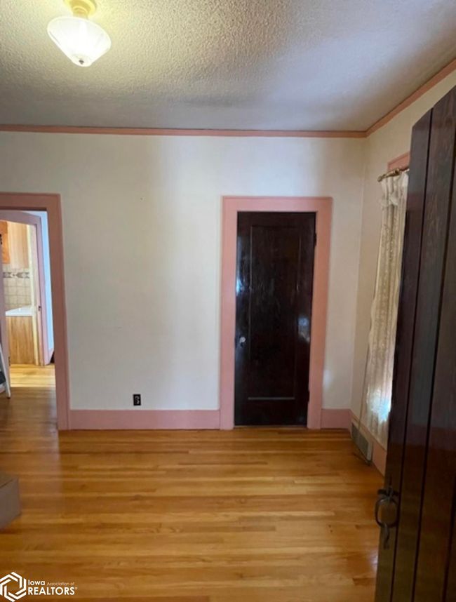 304 S Market St, House other with 3 bedrooms, 2 bathrooms and null parking in Rock port MO | Image 27