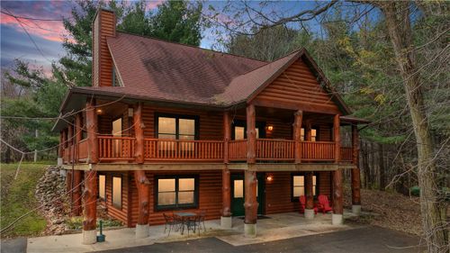 18061 County Highway Oo, CHIPPEWA FALLS, WI, 54729-4106 | Card Image