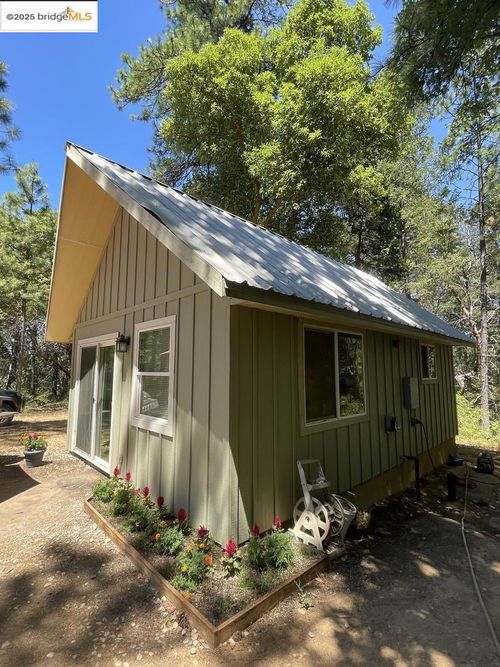 15003 Alleghany Rd, North San Juan, CA, 95960-9709 | Card Image