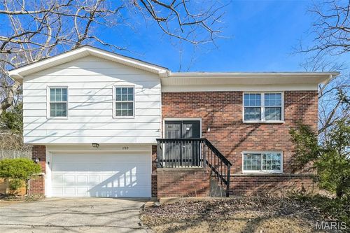 1739 Hilltop Ln, Imperial, MO, 63052-1526 | Card Image