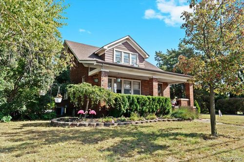 33652 Cowan Rd, Westland, MI, 48185-2374 | Card Image