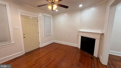 2142 Carver St, PHILADELPHIA, PA, 19124-1610 | Card Image