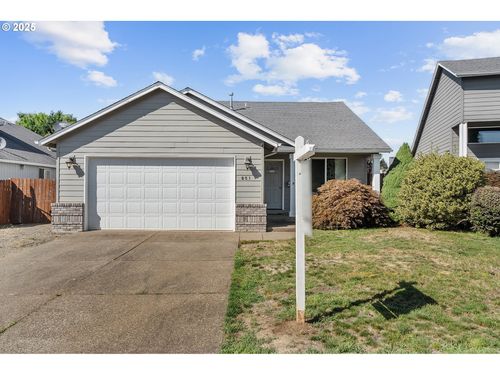 851 Meadow Dr, Molalla, OR, 97038-8827 | Card Image